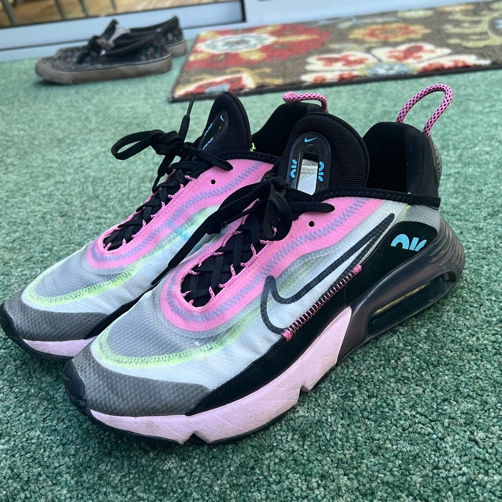 Nike Air Max 2090’s